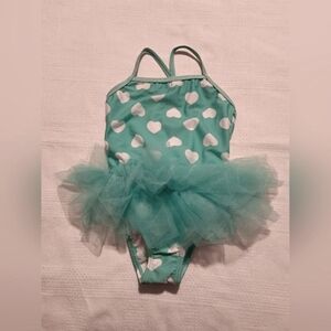 OP girls size 2T green with white hearts, has attached tulle, super cute, EUC+